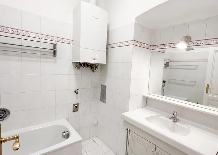 3-bedroom With Free Parking